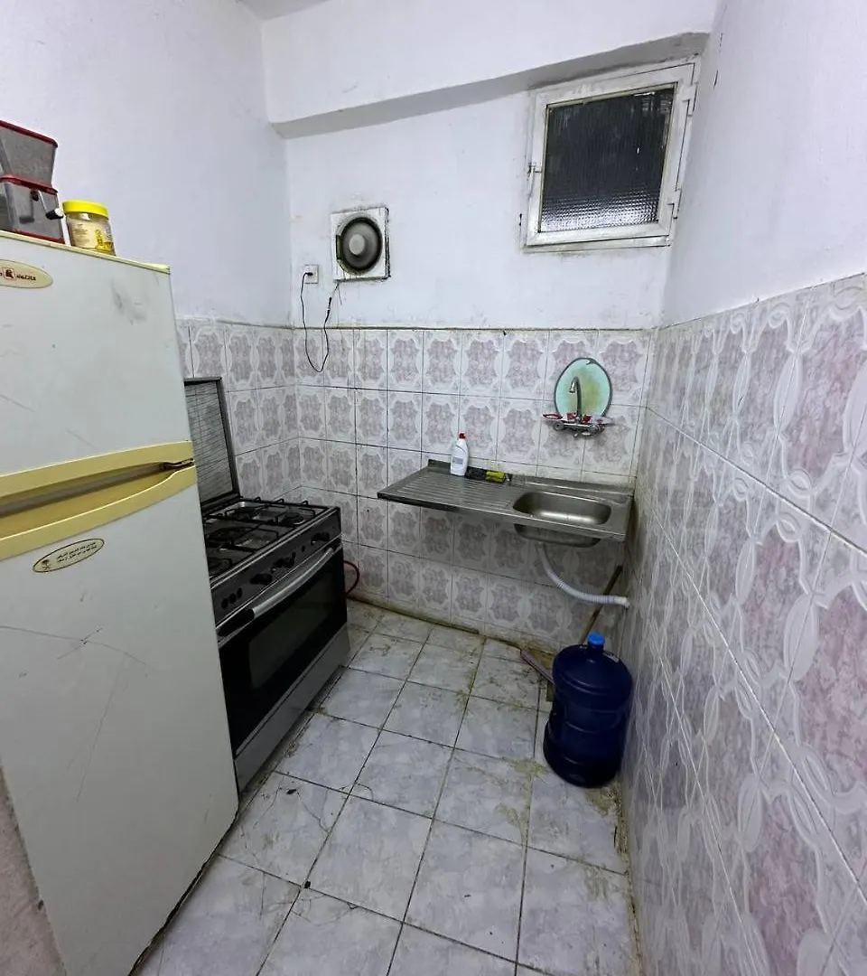 عمارة تبعد 1 كيلو متر عن الحرم المملكة العربية السعودية